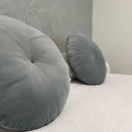 Narcisos De Cruz Conde *